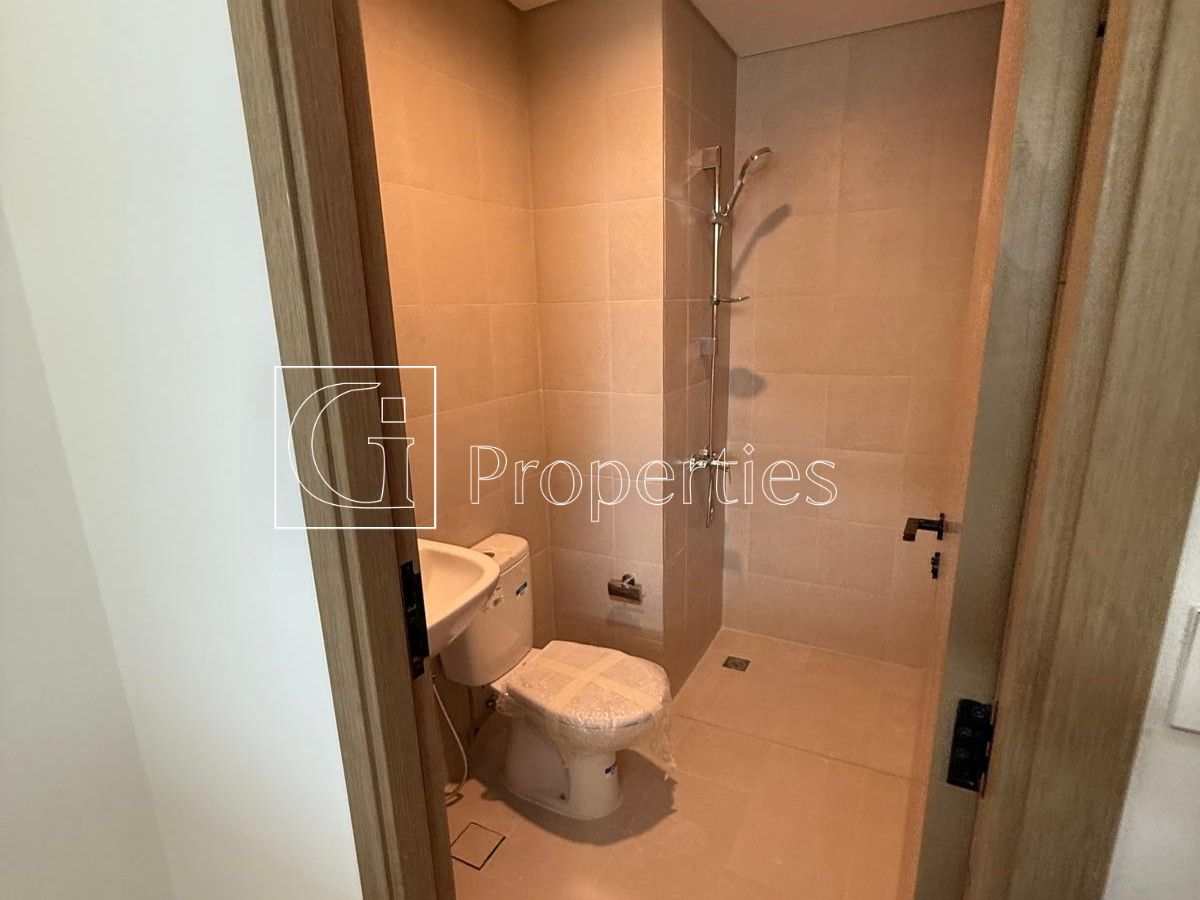 Elegant 3BR+Maid | Modern Living | Prime Location - 11