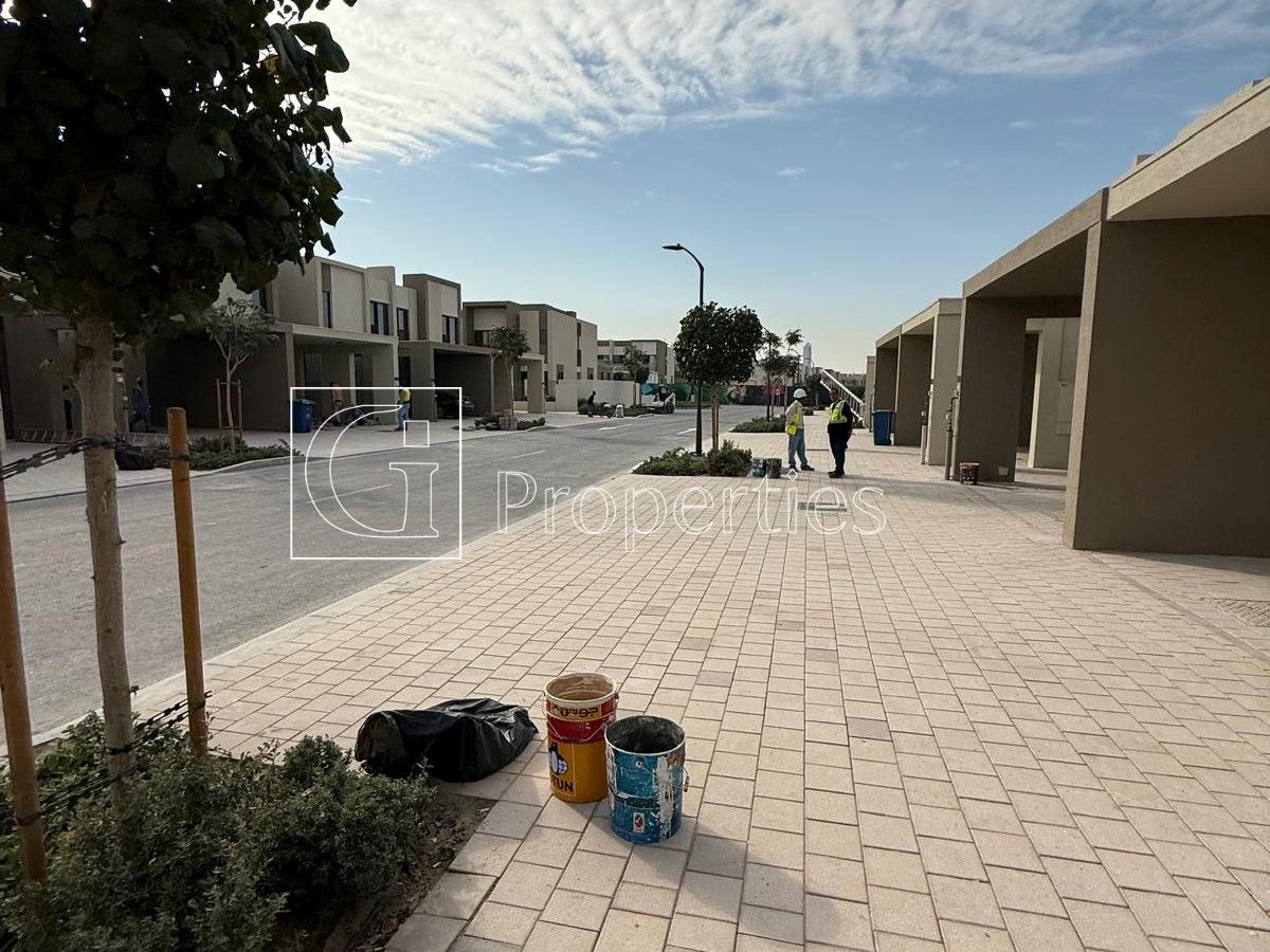 Elegant 3BR+Maid | Modern Living | Prime Location - 15