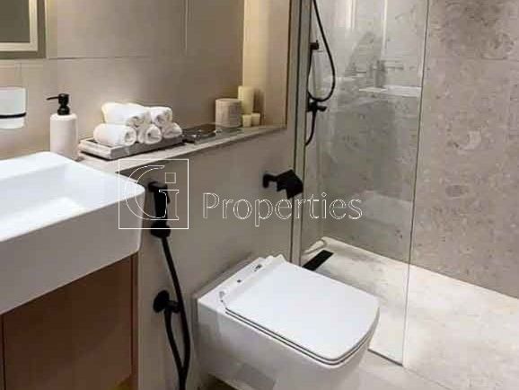 Spacious 1BR | Modern Living | Prime Location - 11