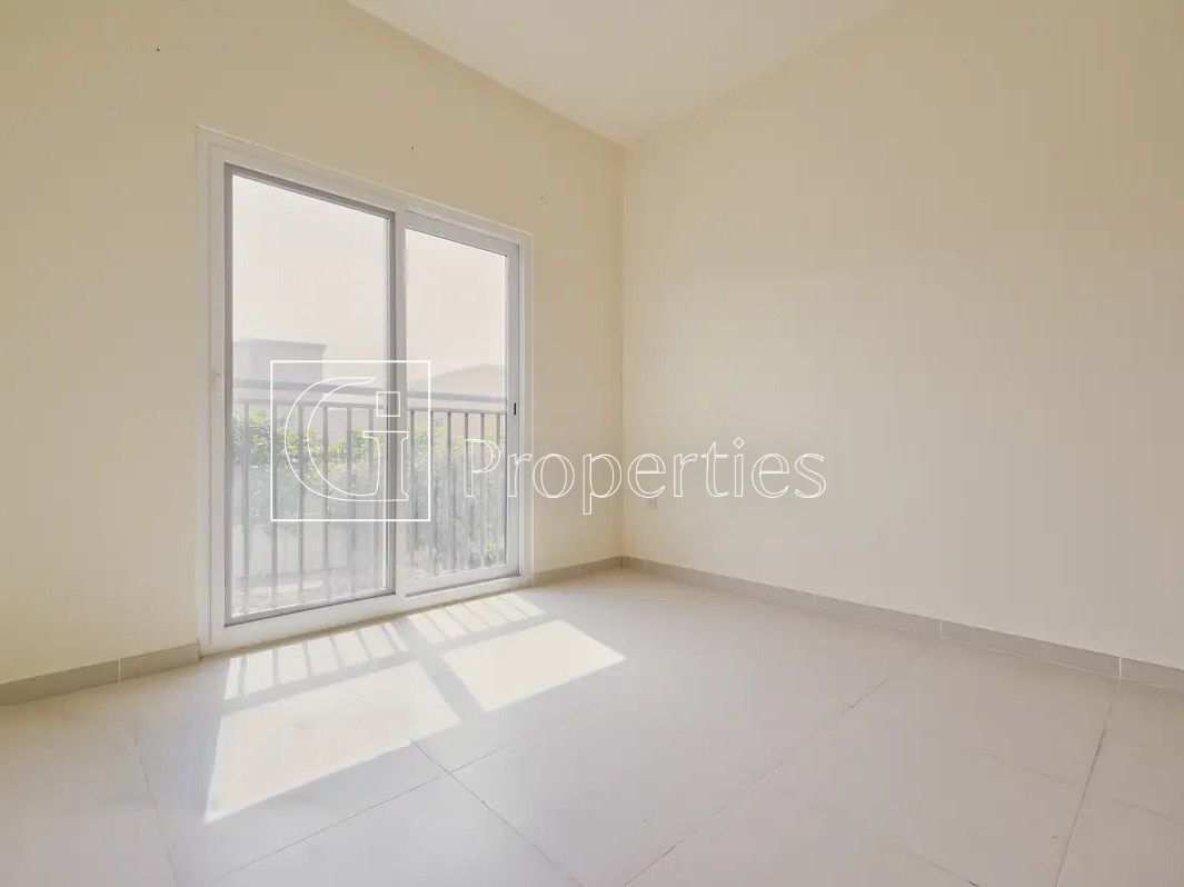 Newly Upgraded | Spacious 3BR+M | Tenanted - 4