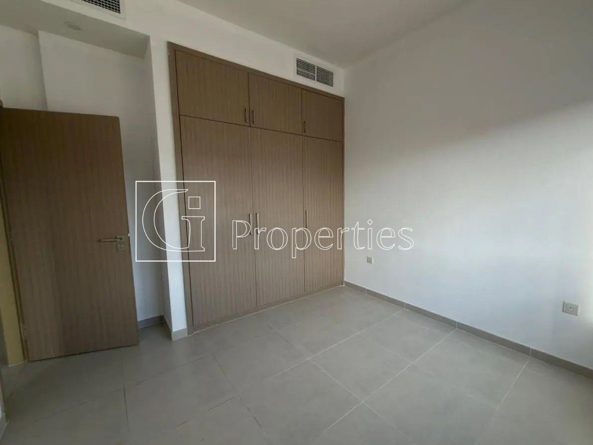 Newly Upgraded | Spacious 3BR+M | Tenanted - 12