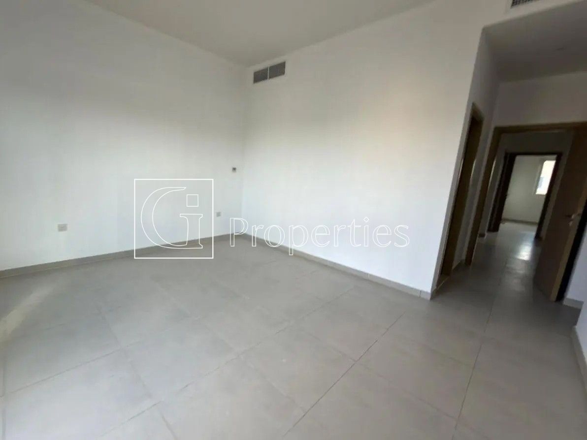 Newly Upgraded | Spacious 3BR+M | Tenanted - 14