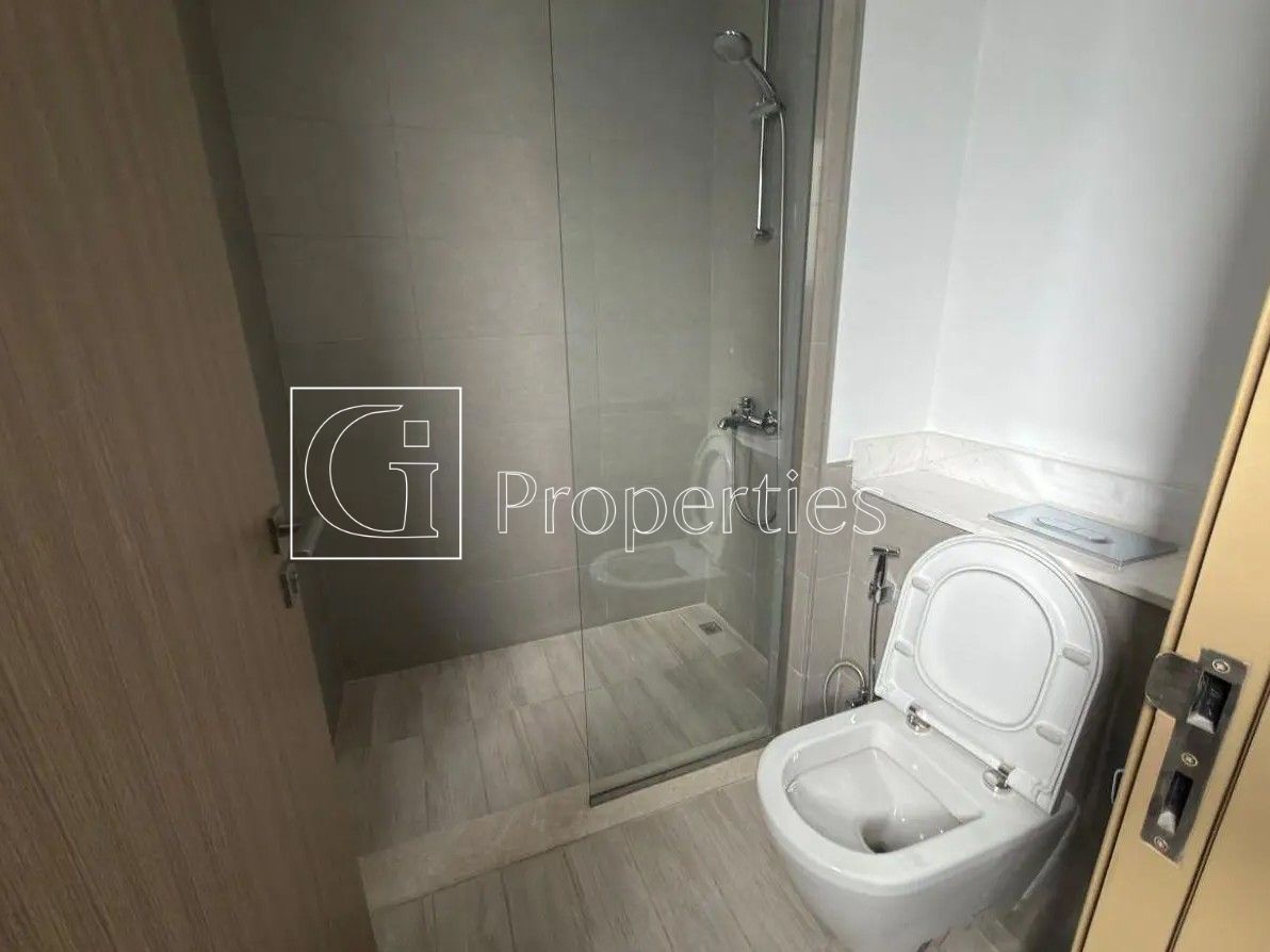 Newly Upgraded | Spacious 3BR+M | Tenanted - 15