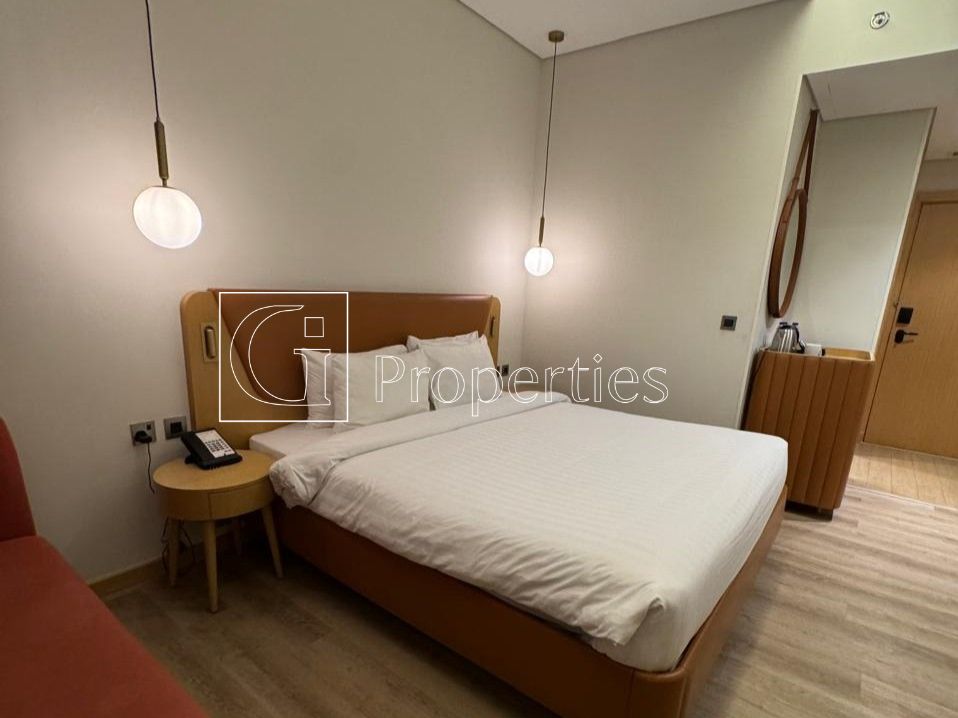 Ready To Move | Modern Studio | Great Location - 5