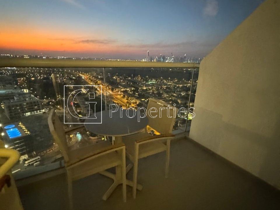 Ready To Move | Modern Studio | Great Location - 10