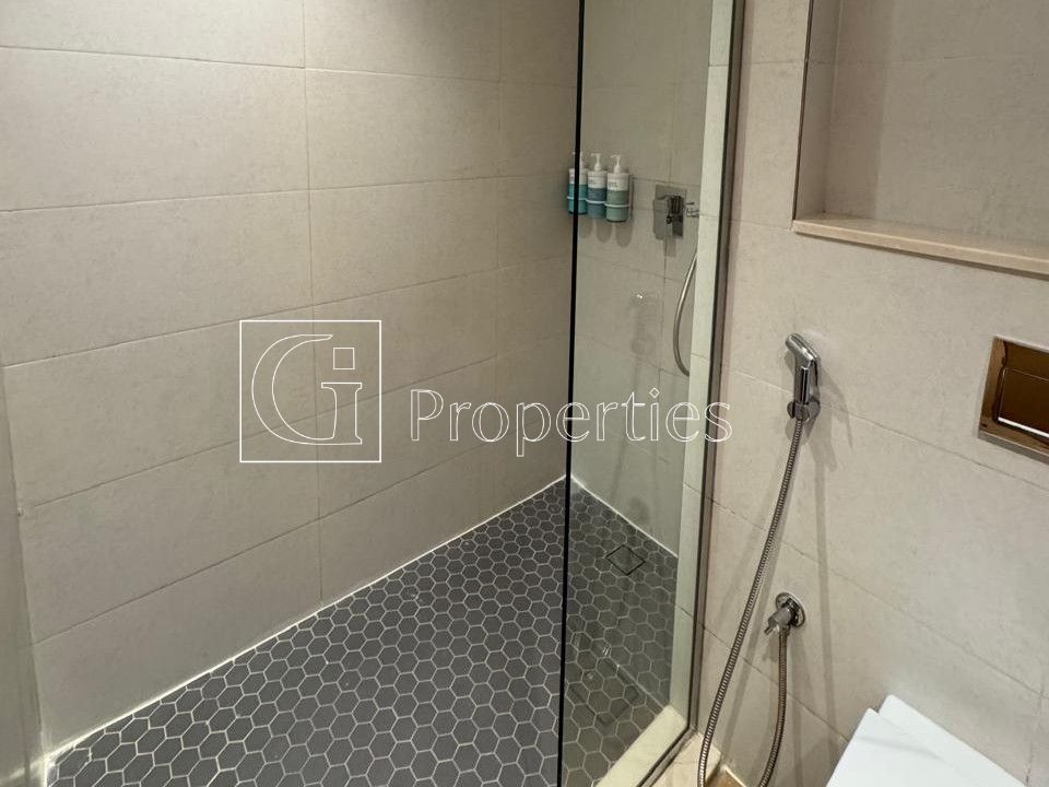 Ready To Move | Modern Studio | Great Location - 17