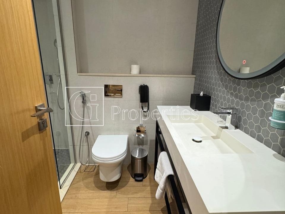 Ready To Move | Modern Studio | Great Location - 18