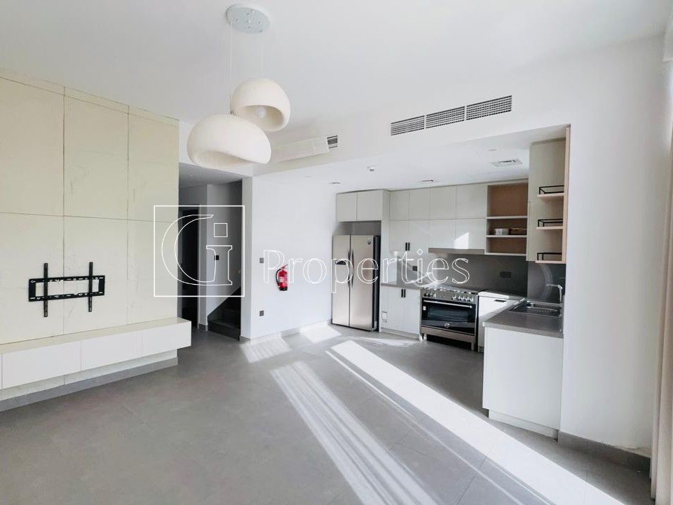 Partly Furnished | East-West Facing | Spacious - 4