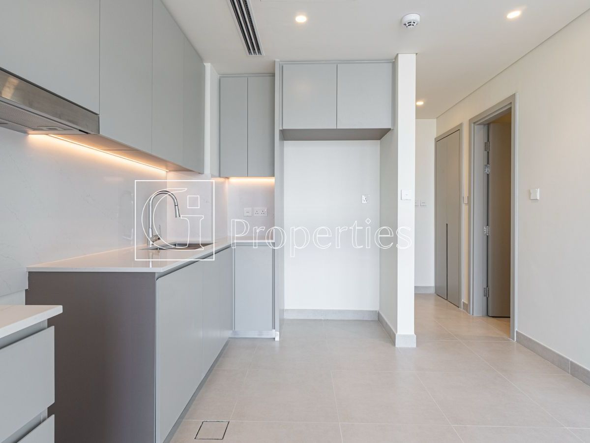 Single Row | Prime Location | Mortgage Available - 4