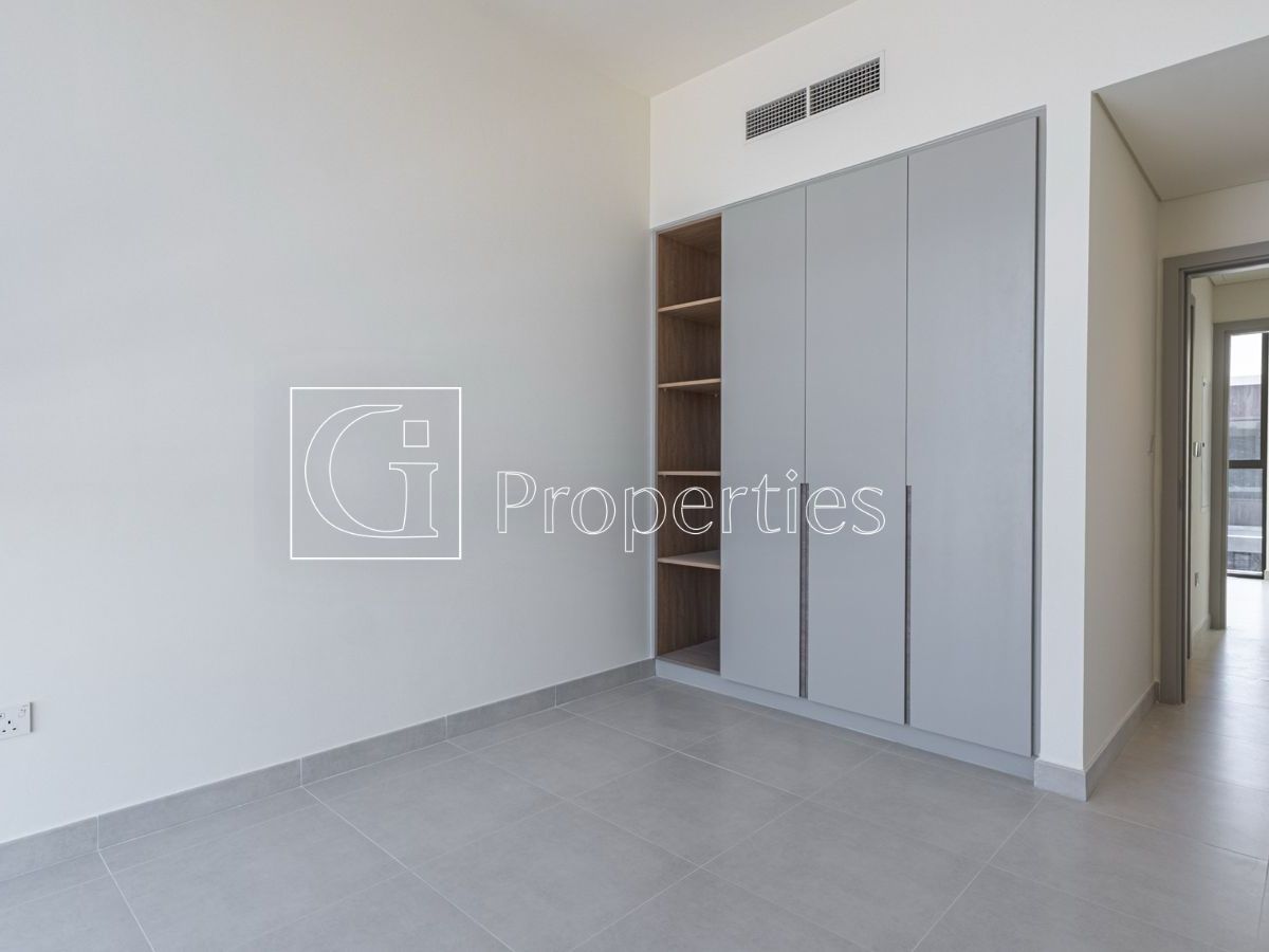 Single Row | Prime Location | Mortgage Available - 5