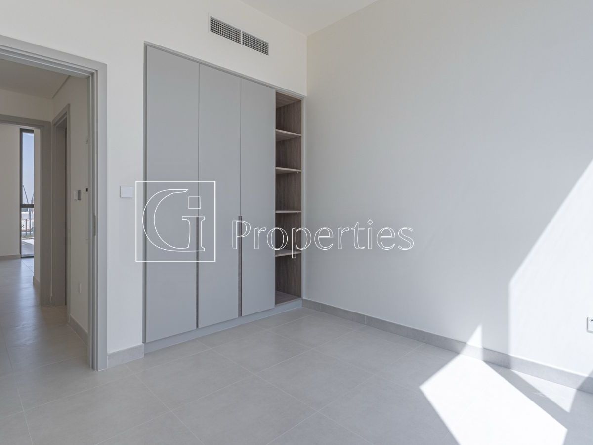 Single Row | Prime Location | Mortgage Available - 7