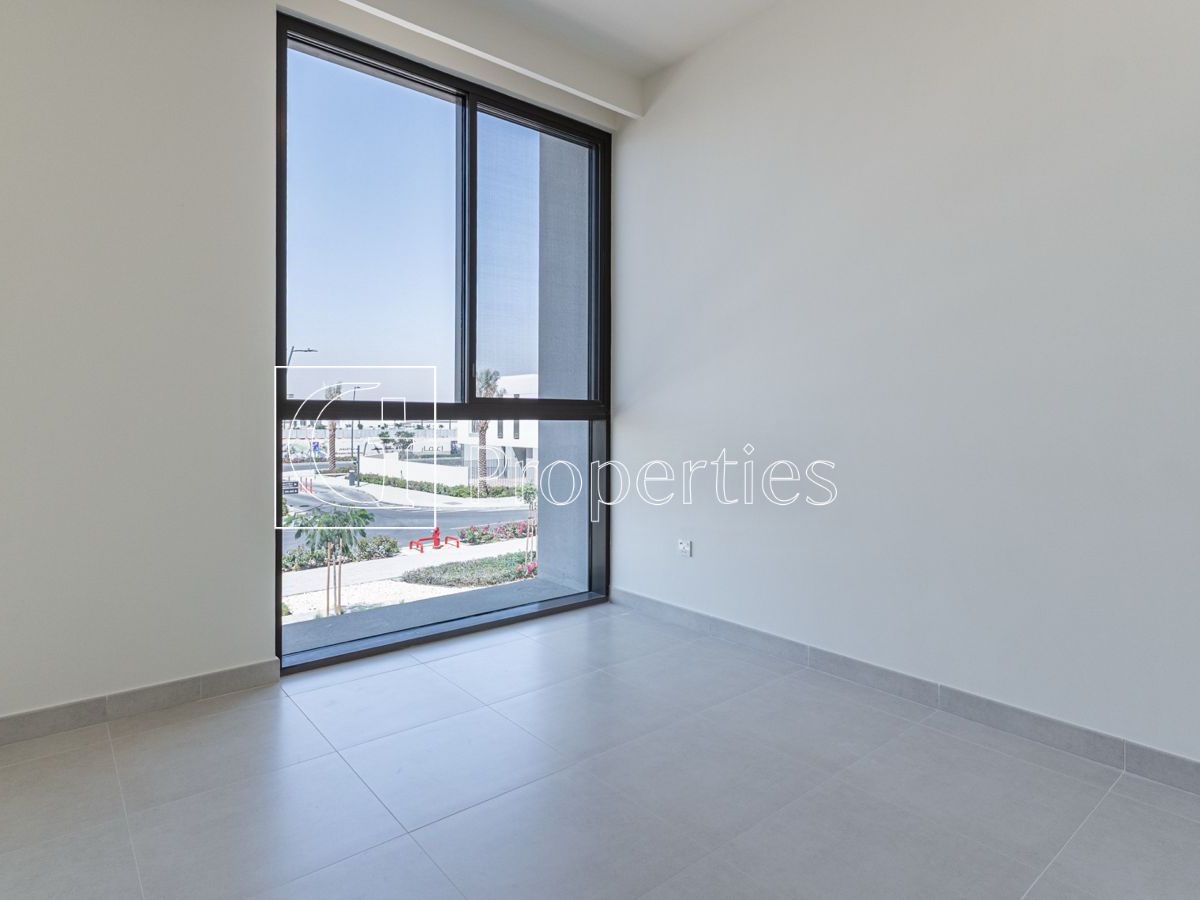 Single Row | Prime Location | Mortgage Available - 10