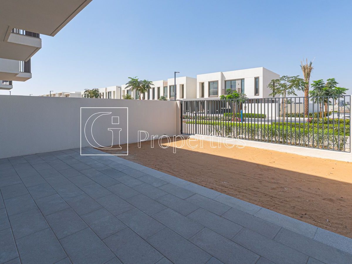 Single Row | Prime Location | Mortgage Available - 16