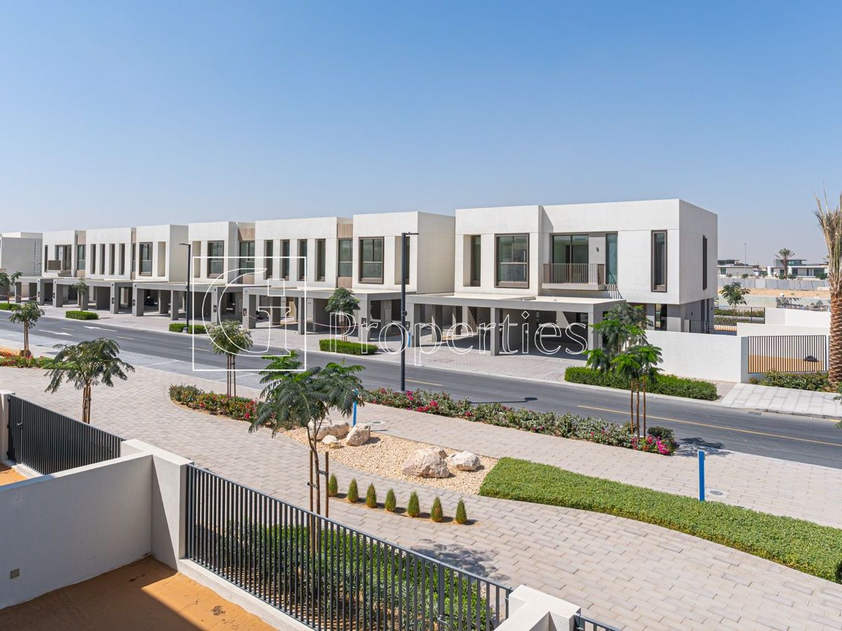 Single Row | Prime Location | Mortgage Available - 18