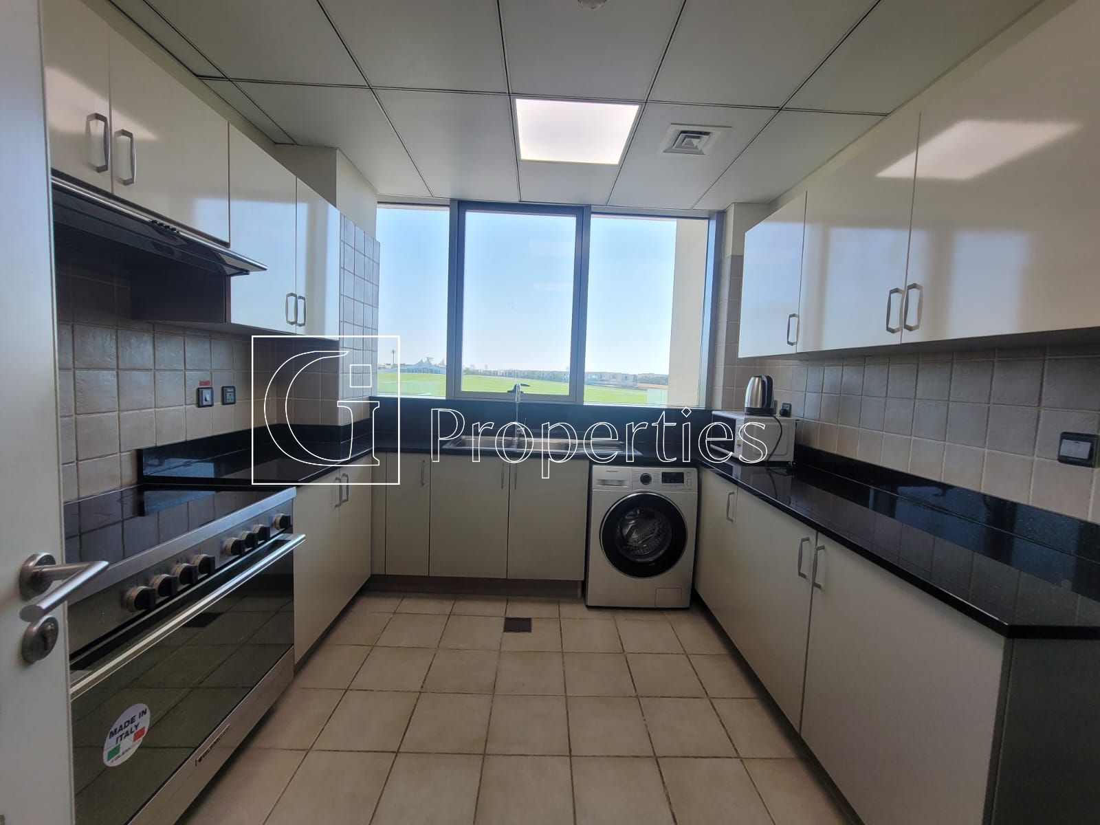 Fully Furnished | Spacious 2BR | Prime Location - 4