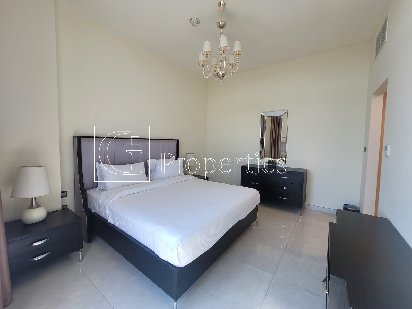 Fully Furnished | Spacious 2BR | Prime Location - 7