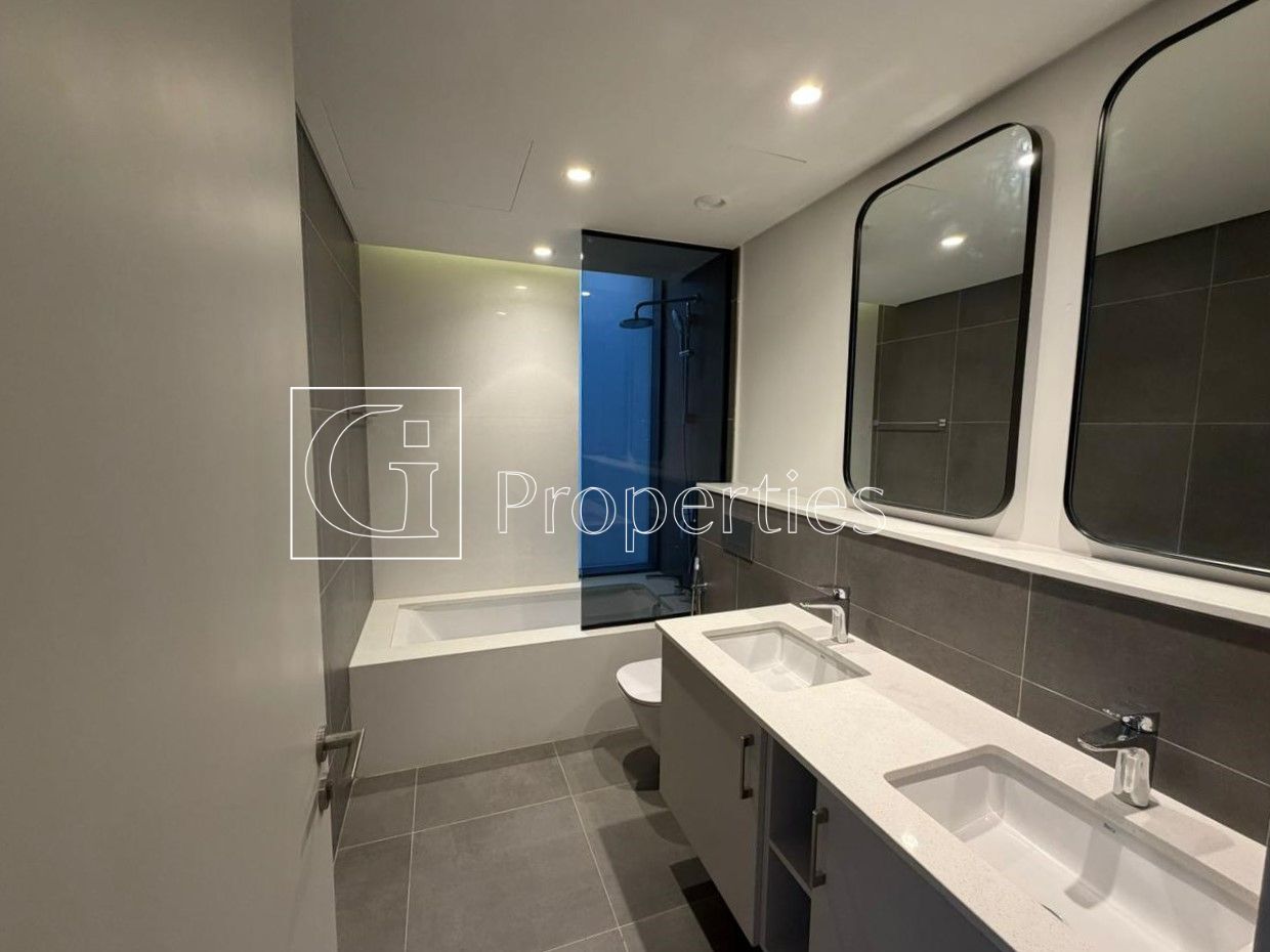 Brand New | Corner Plot | Vacant - 23