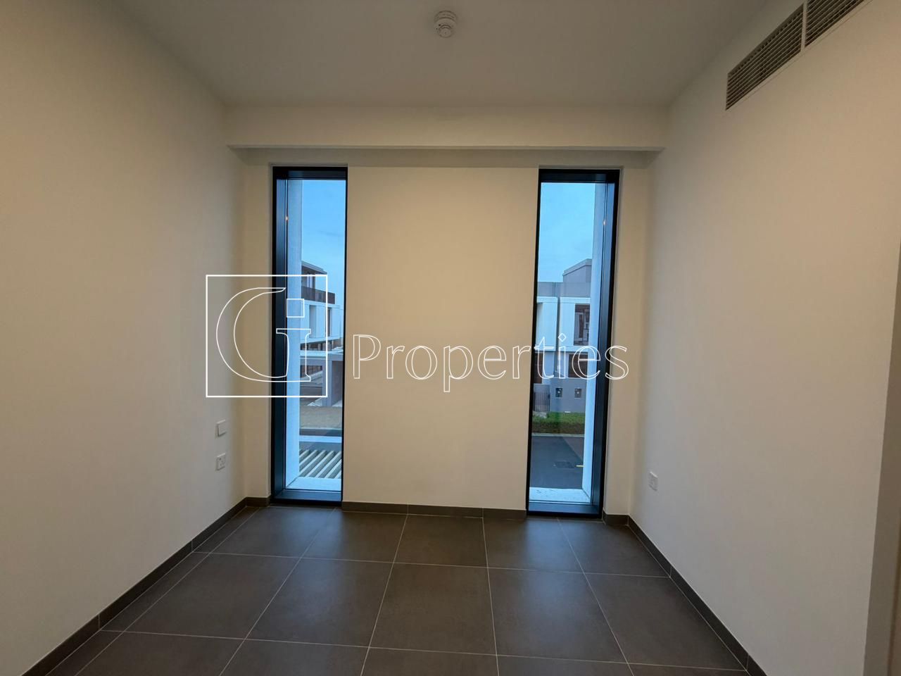 Brand New | Corner Plot | Vacant - 9