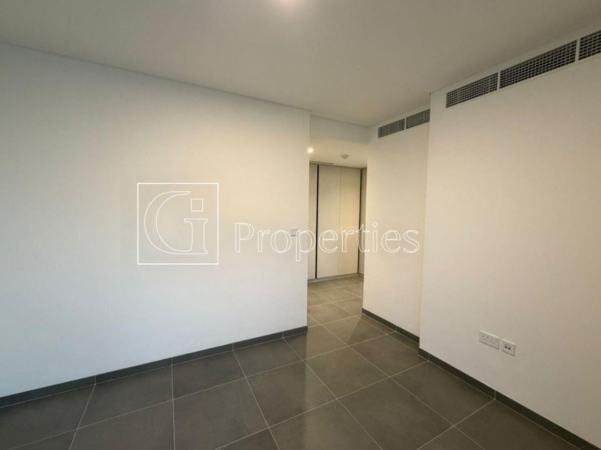 Brand New | Corner Plot | Vacant - 16