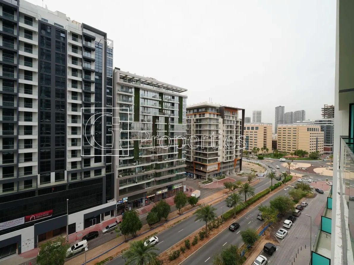 Fully Furnished | Hot Deal | Amazing view - 9