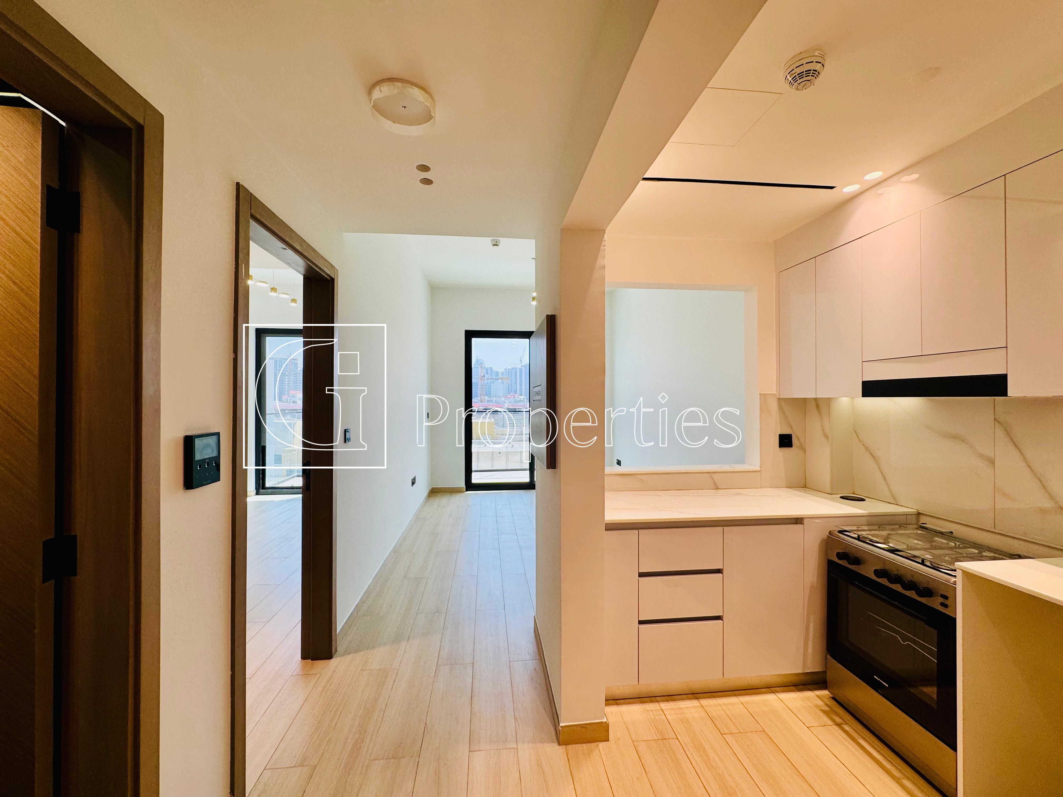 Spacious 1BR | Beautiful View | Great Price - 4