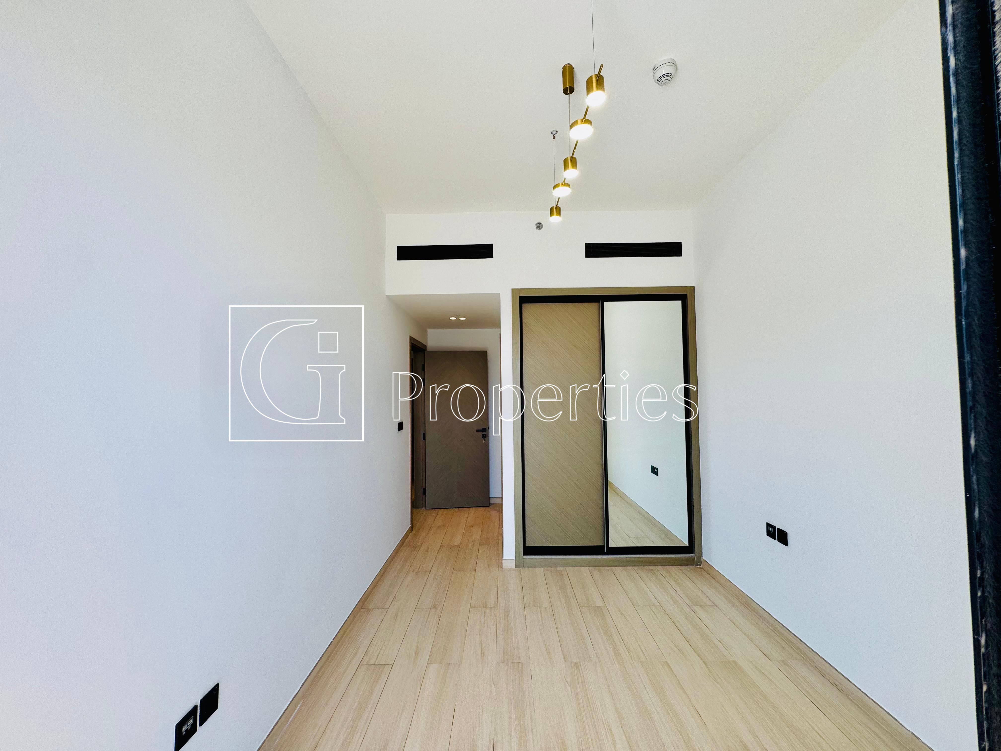 Spacious 1BR | Beautiful View | Great Price - 9