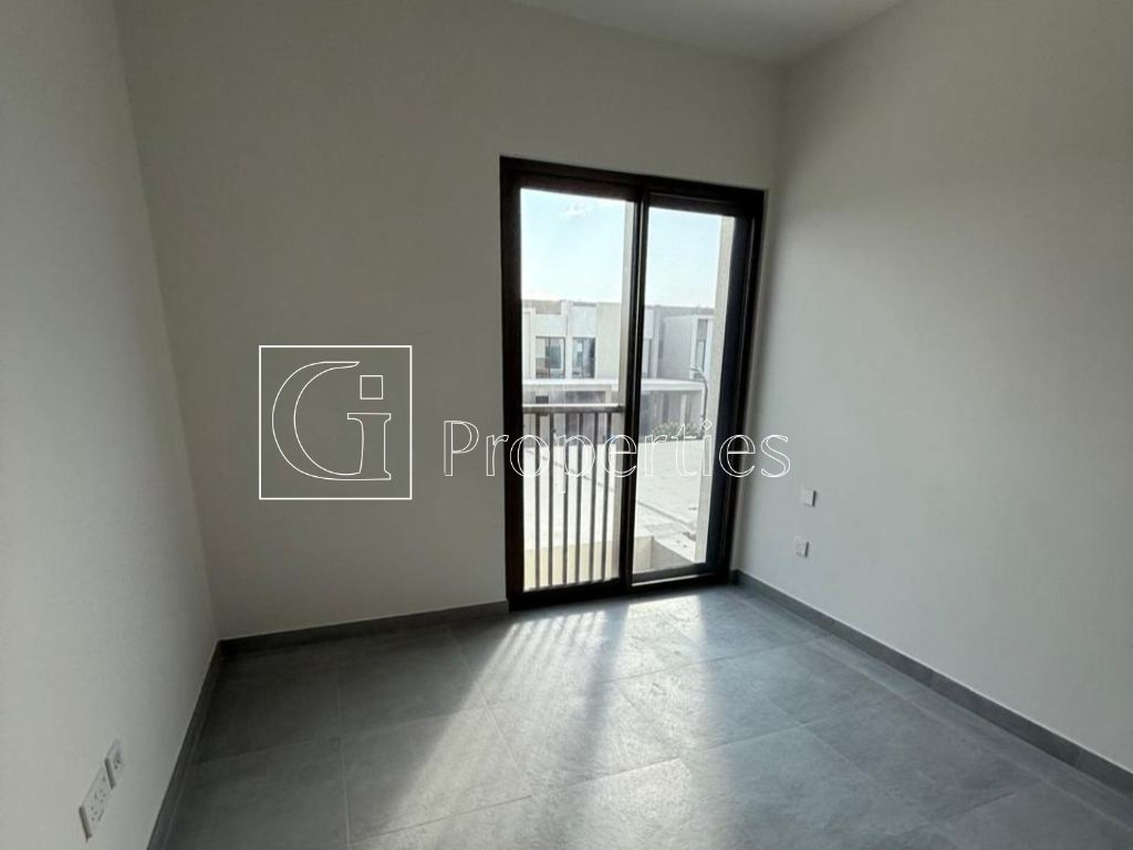 Vacant | Ready to Move | Unfurnished - 7