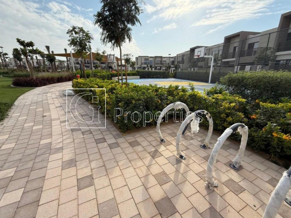 Vacant | Ready to Move | Unfurnished - 18