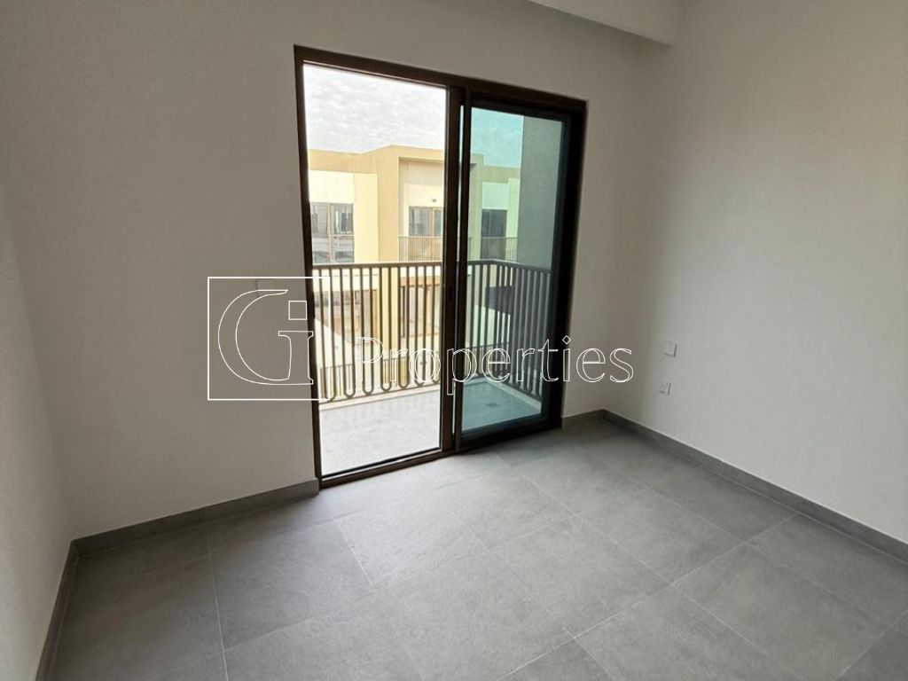 Vacant | Ready to Move | Unfurnished - 10