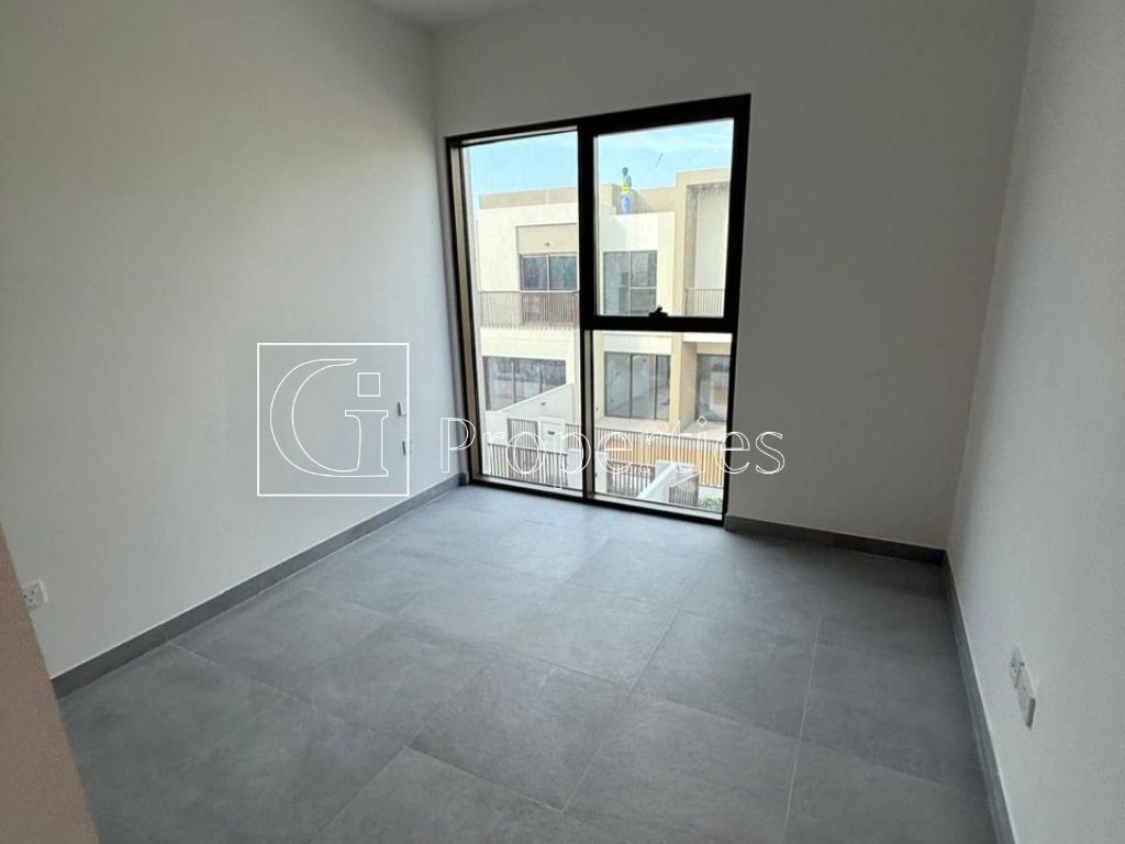 Vacant | Ready to Move | Unfurnished - 11