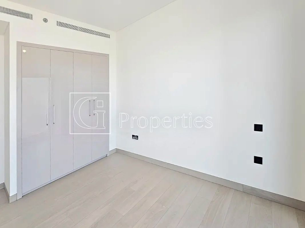 Brand New | Ready to Move | High Floor - 7