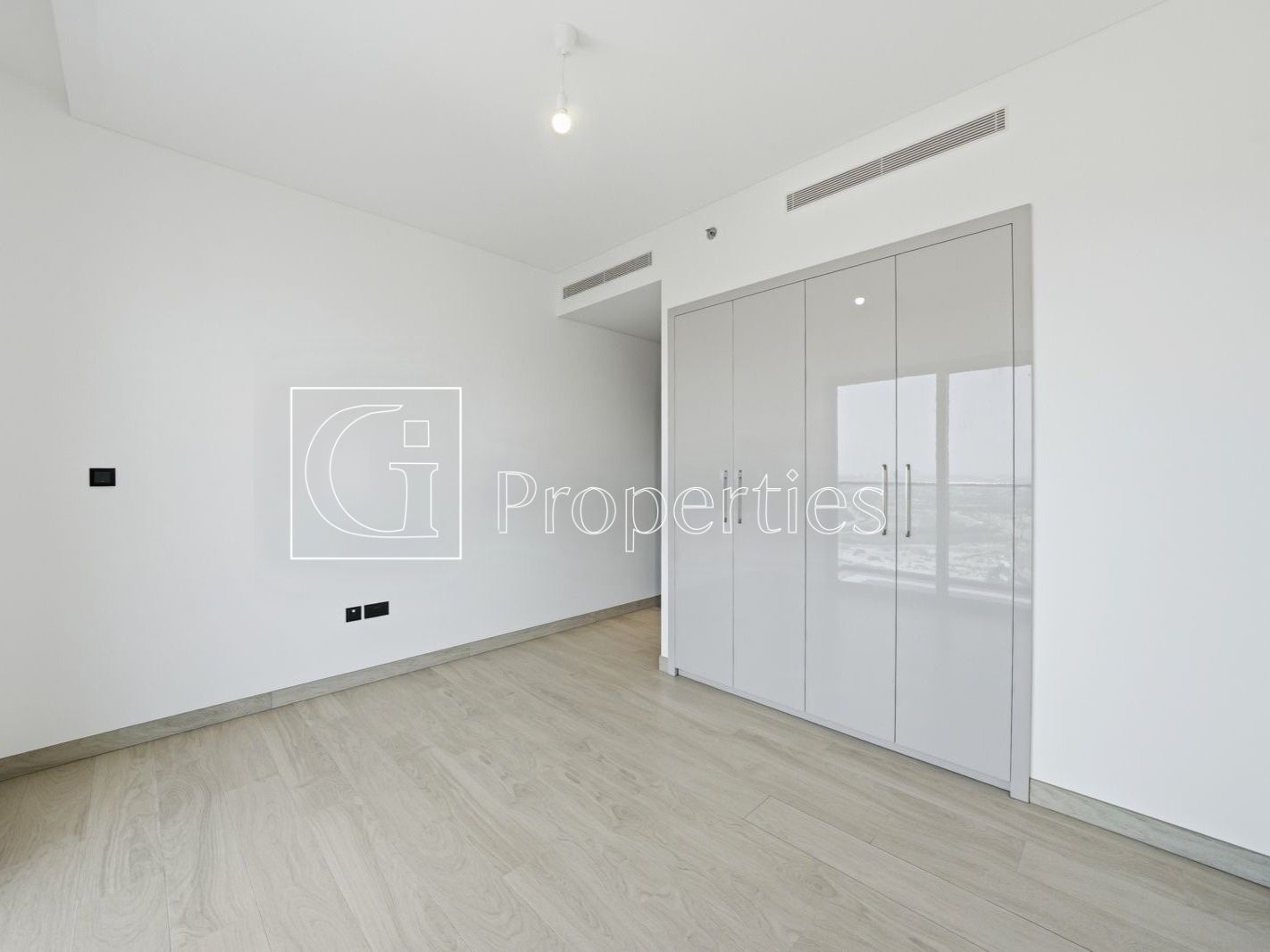 Spacious 2BR+Maid | Premium Living | Great Layout - 10