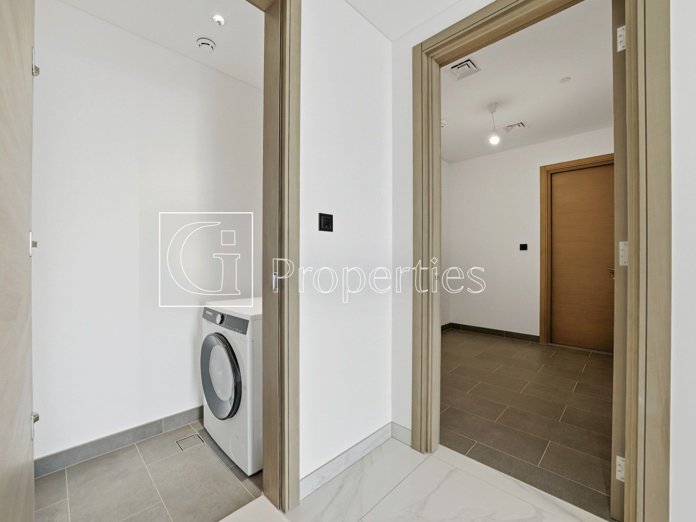 Spacious 2BR+Maid | Premium Living | Great Layout - 15