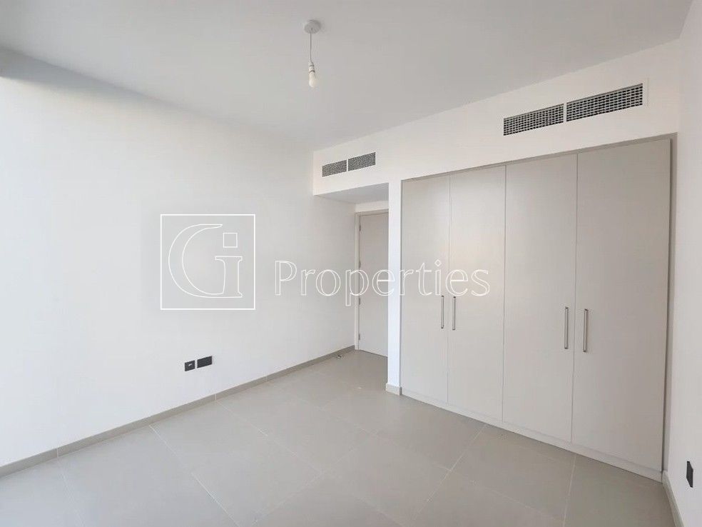 Elegant 3BR Villa | Family Living | Prime Location - 7