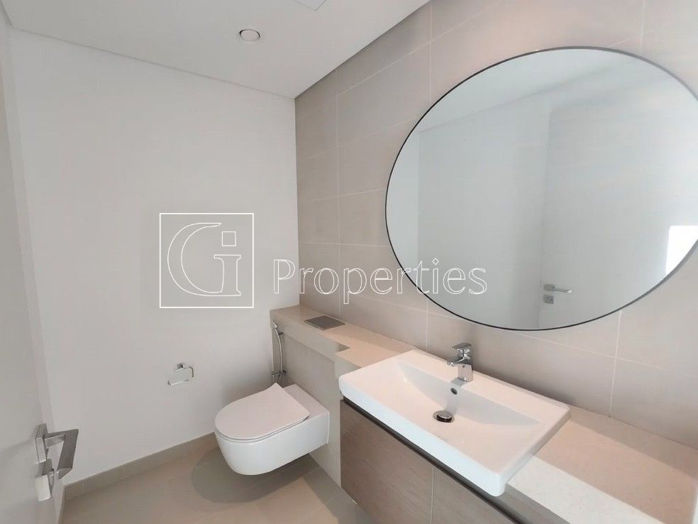 Elegant 3BR Villa | Family Living | Prime Location - 12