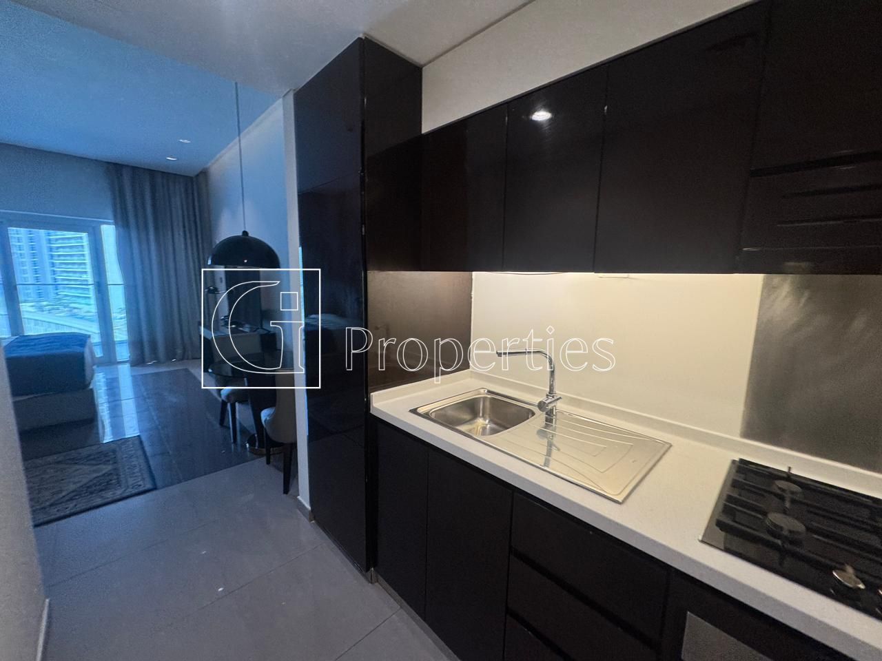 Prime Studio | Fully Furnished | Balcony - 10