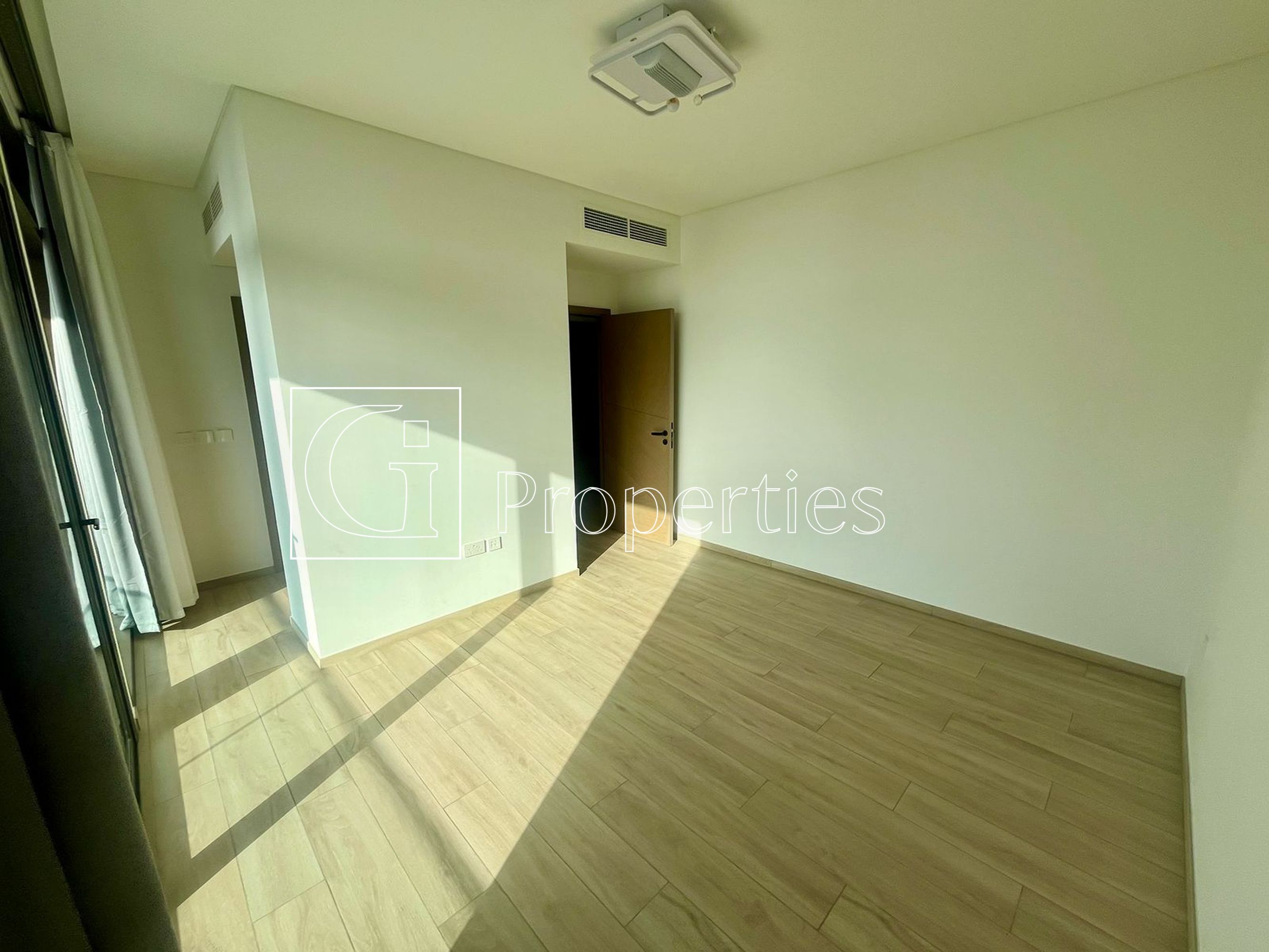 Lagoons & Canal View | Vacant | High Floor - 4