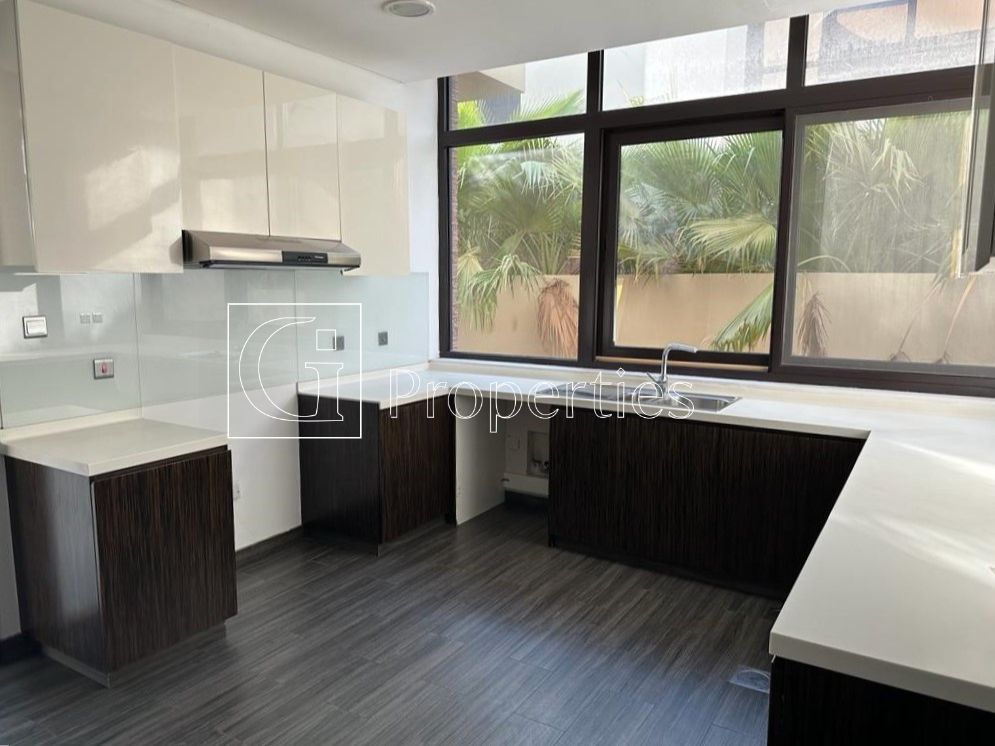 Independent Villa | Park View |  Spacious - 7