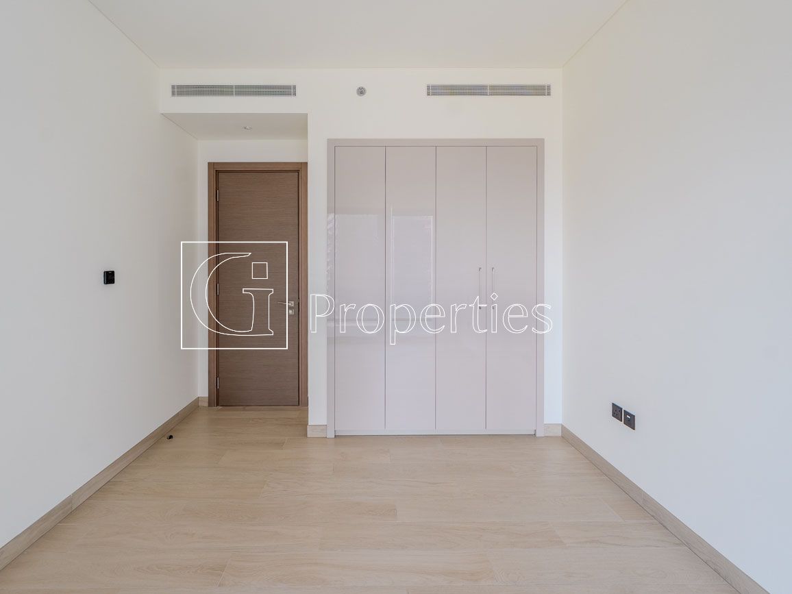 3BR | Modern | Large Layout - 5