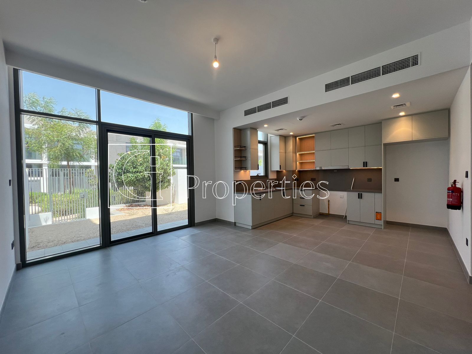 Single row | Motivated seller | Rented - 4