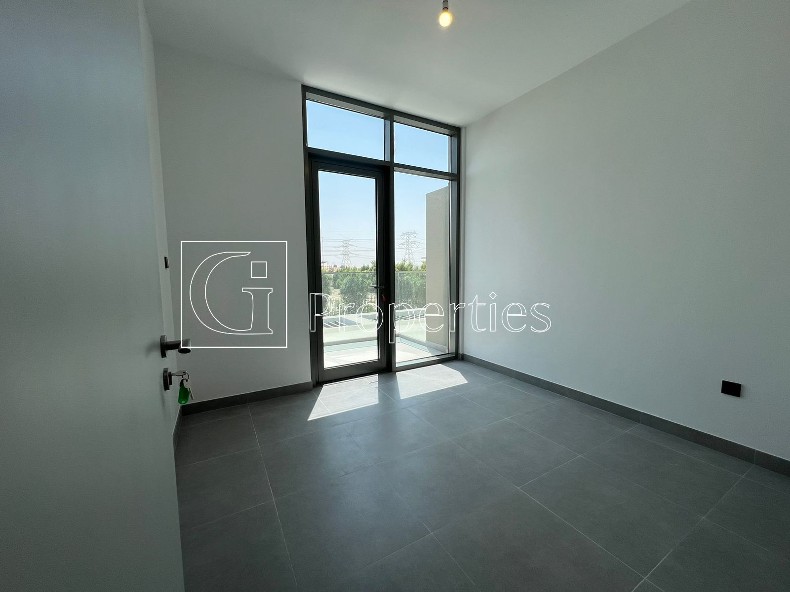 Single row | Motivated seller | Rented - 6