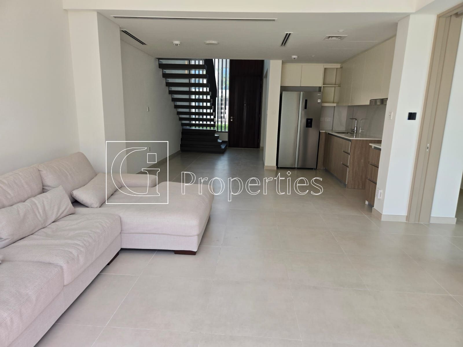 4BR Villa | Vacant | Prime Location - 4