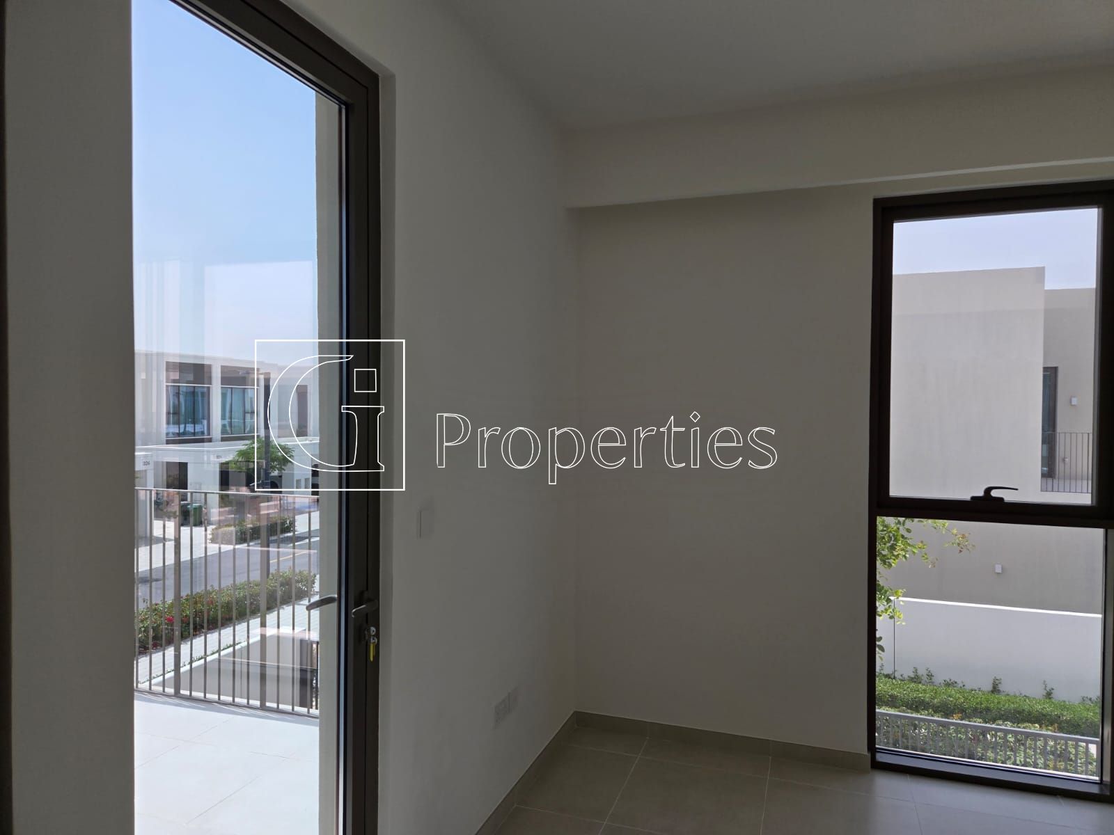 4BR Villa | Vacant | Prime Location - 6