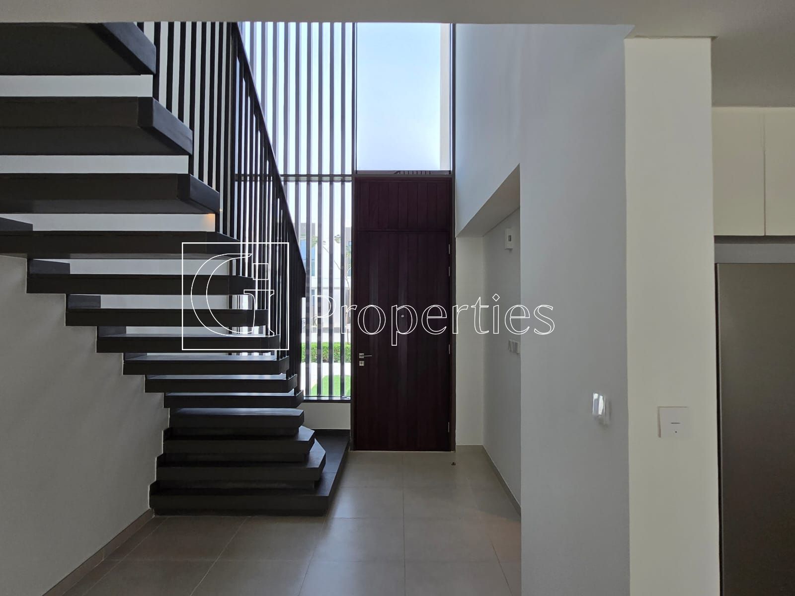 4BR Villa | Vacant | Prime Location - 10