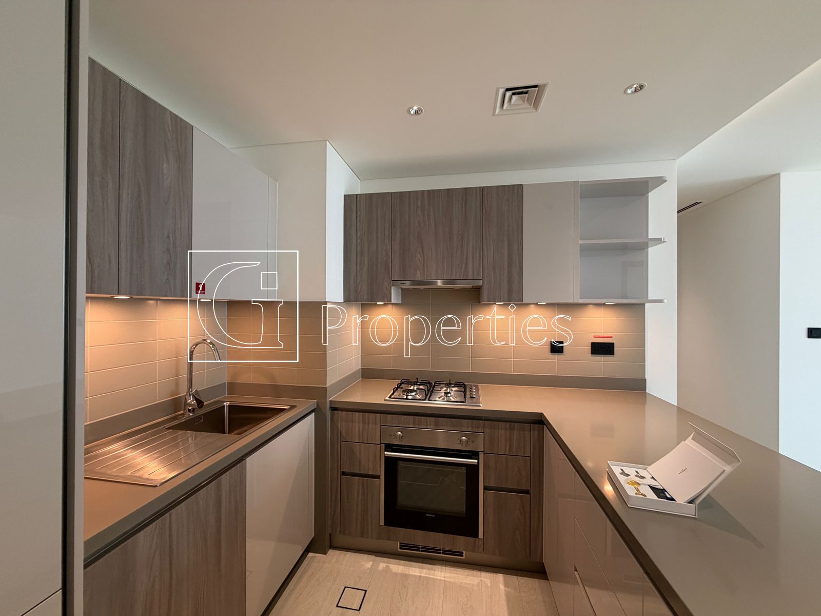 Brand new | High Floor | Massive 3BR+M - 4