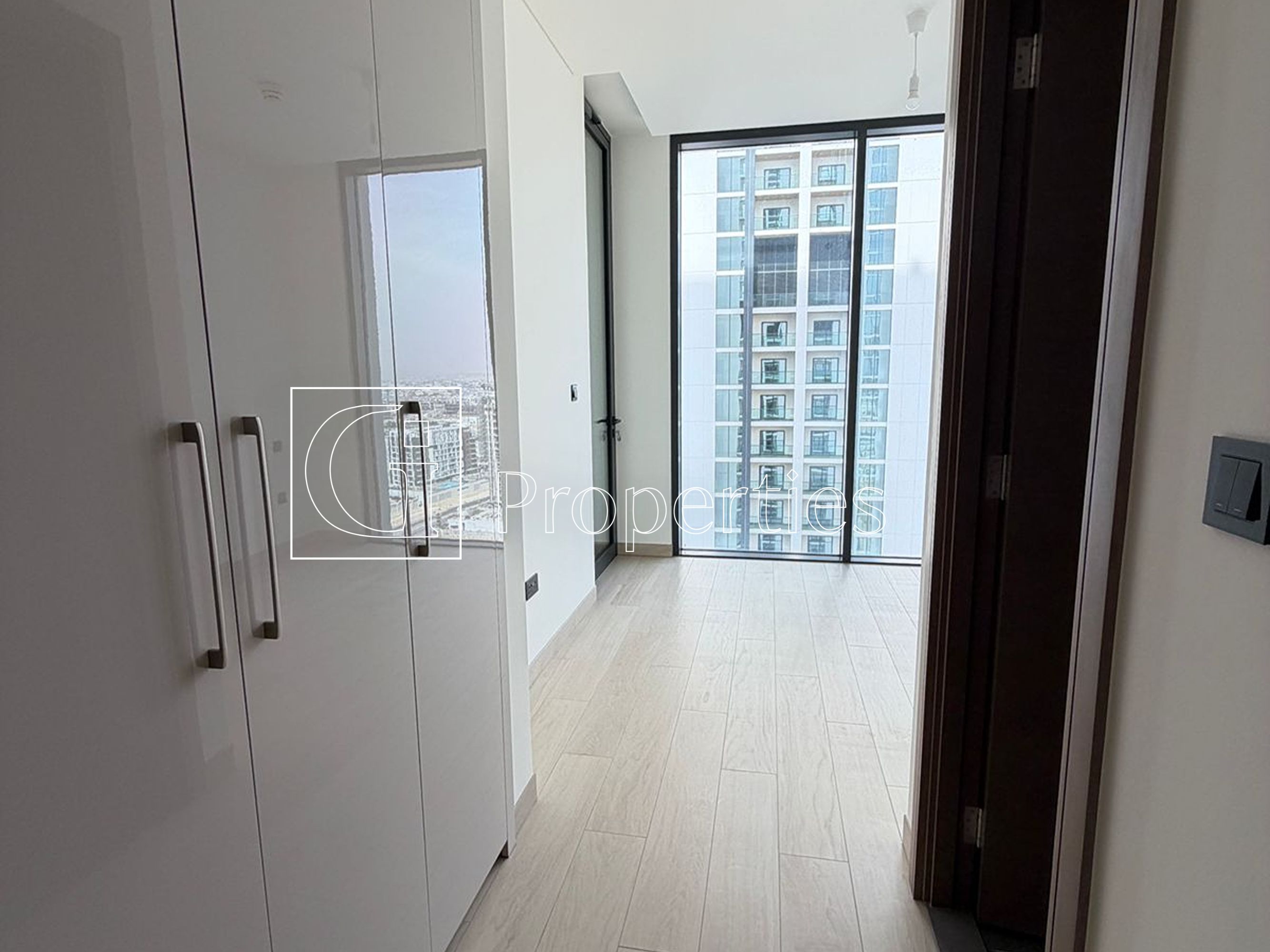 Brand new | High Floor | Massive 3BR+M - 8