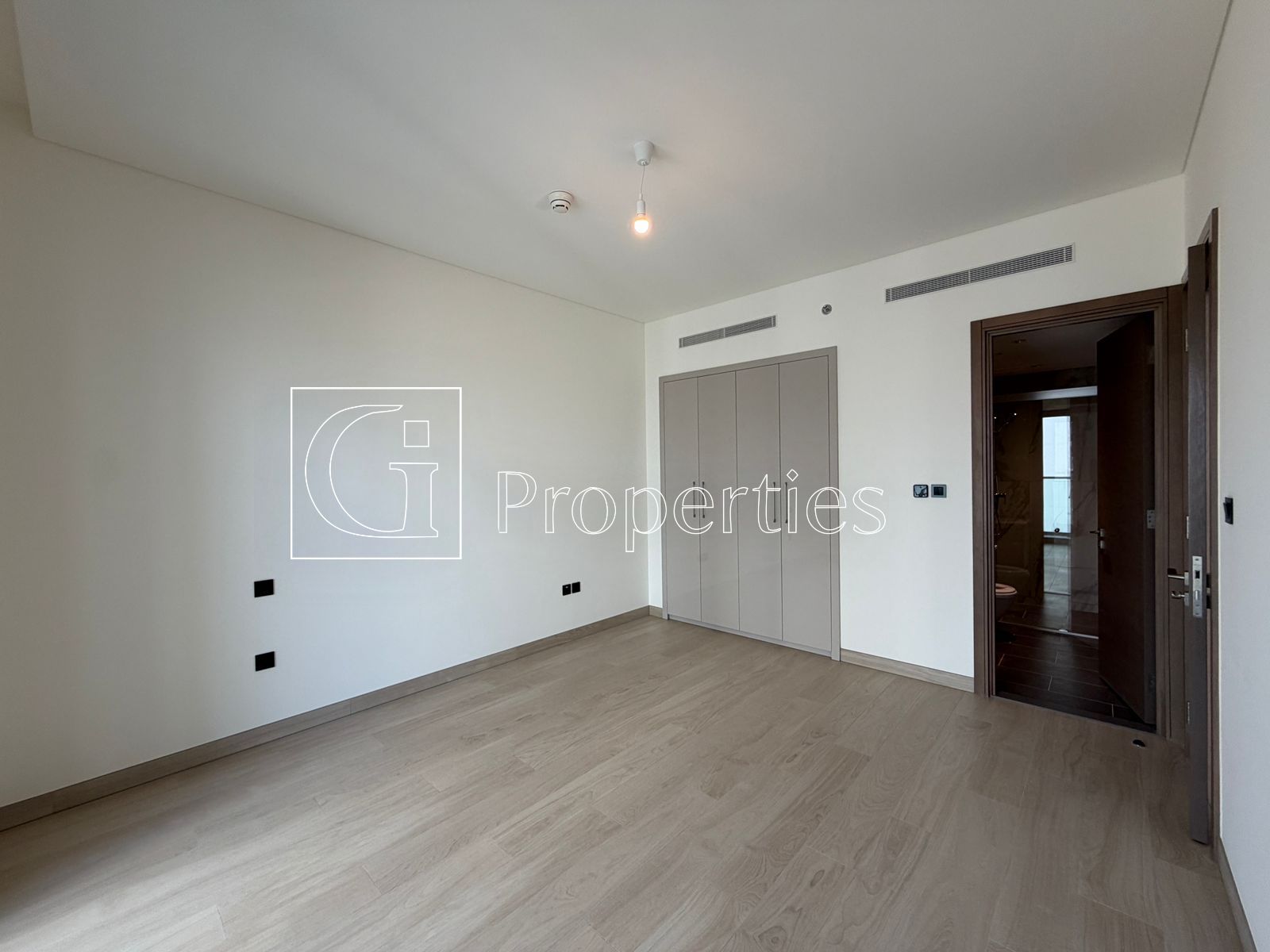 Brand new | High Floor | Massive 3BR+M - 11