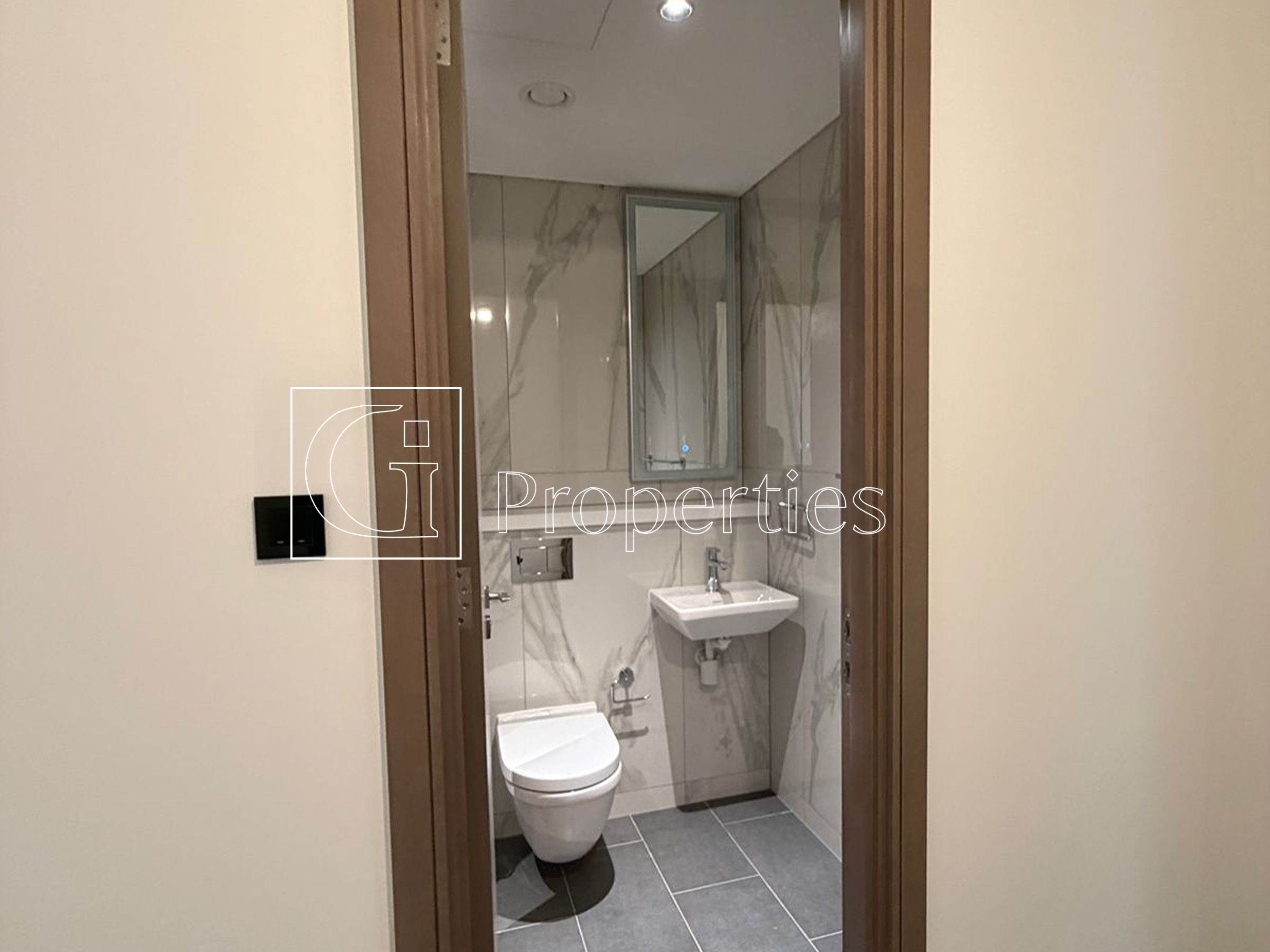 Brand new | High Floor | Massive 3BR+M - 17