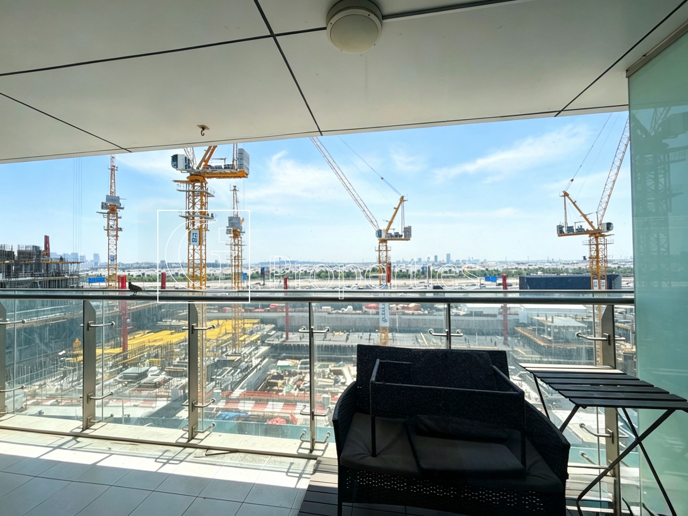 Distress Deal | Mid-Floor | Vacant - 10