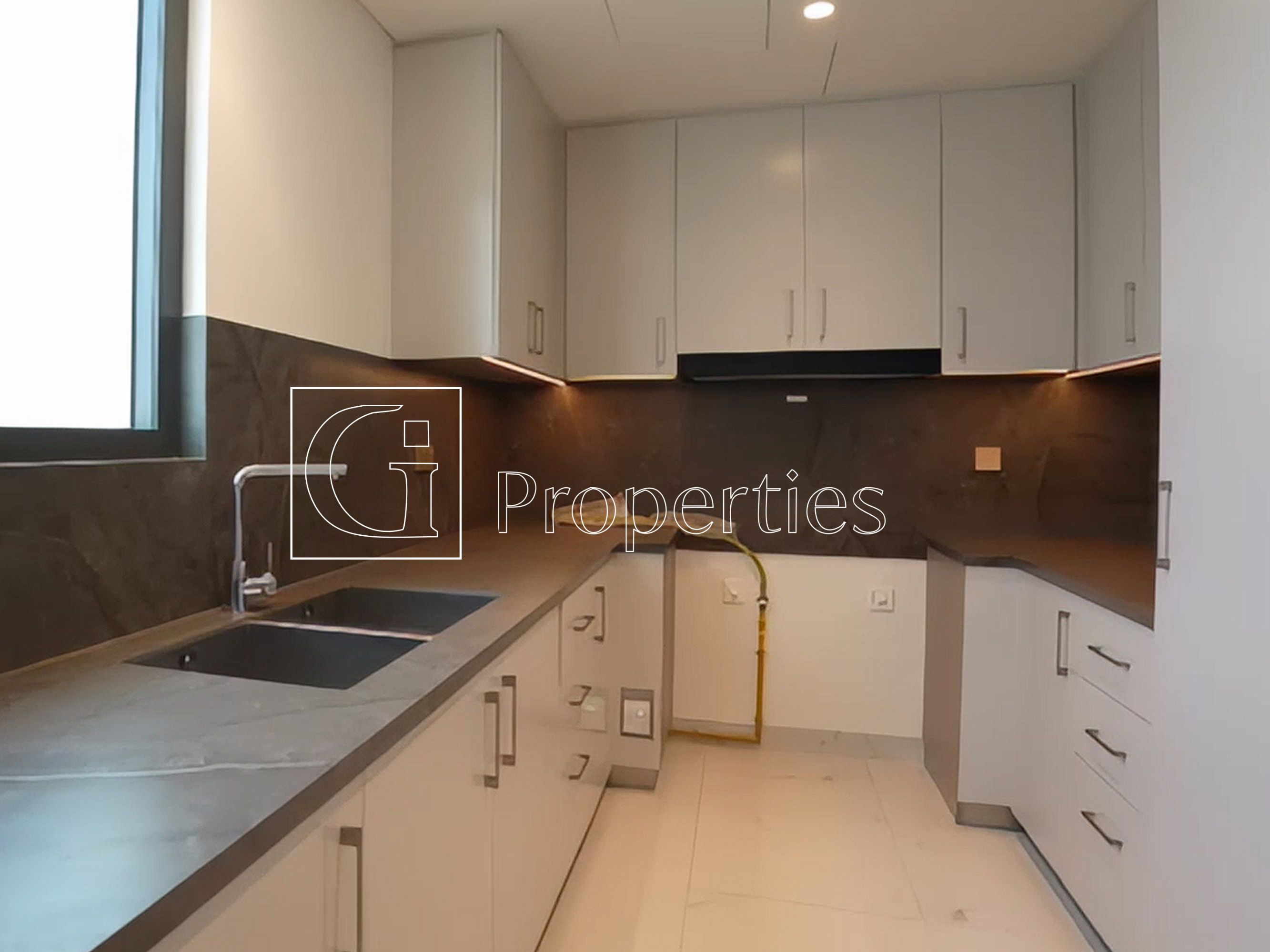 Corner Unit | Single Row | Central Park View - 7